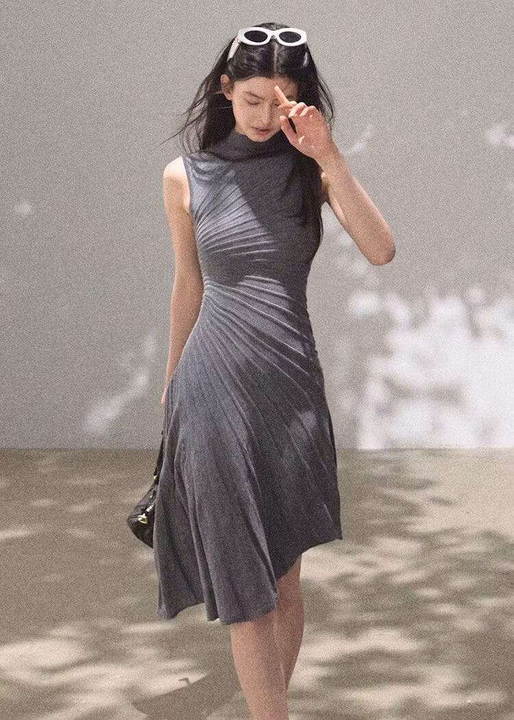 Her Poem Draped Sleeveless Dress - szxrfrp